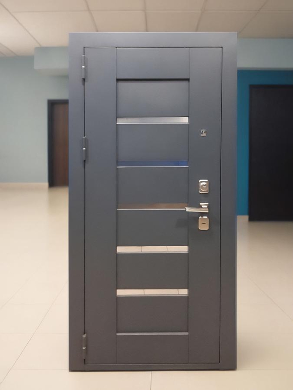 Дверь с хромированными вставками Дверь с хромированными вставками