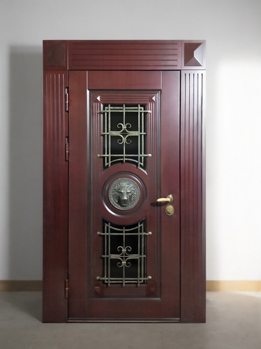 Входная остекленная термодверь с чеканным декором лев