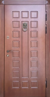 Металлическая утепленная термодверь с кнокером и фрезерованными плитами МДФ